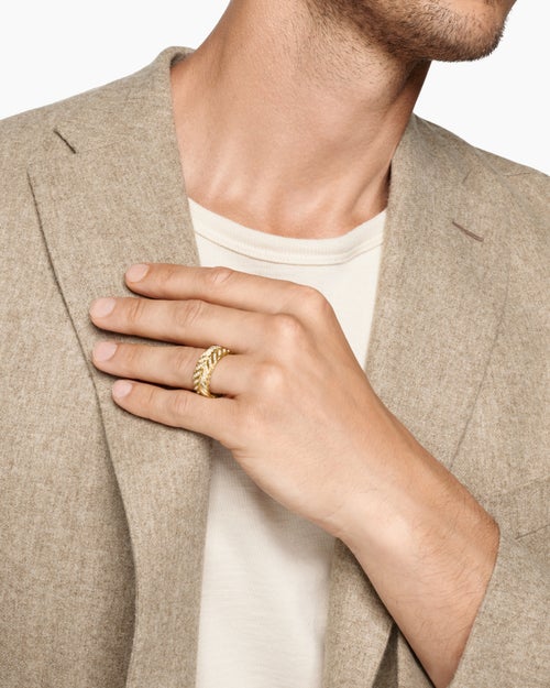 Mens Chevron Pavé Band Ring in 18K Yellow Gold with Diamonds, 9mm