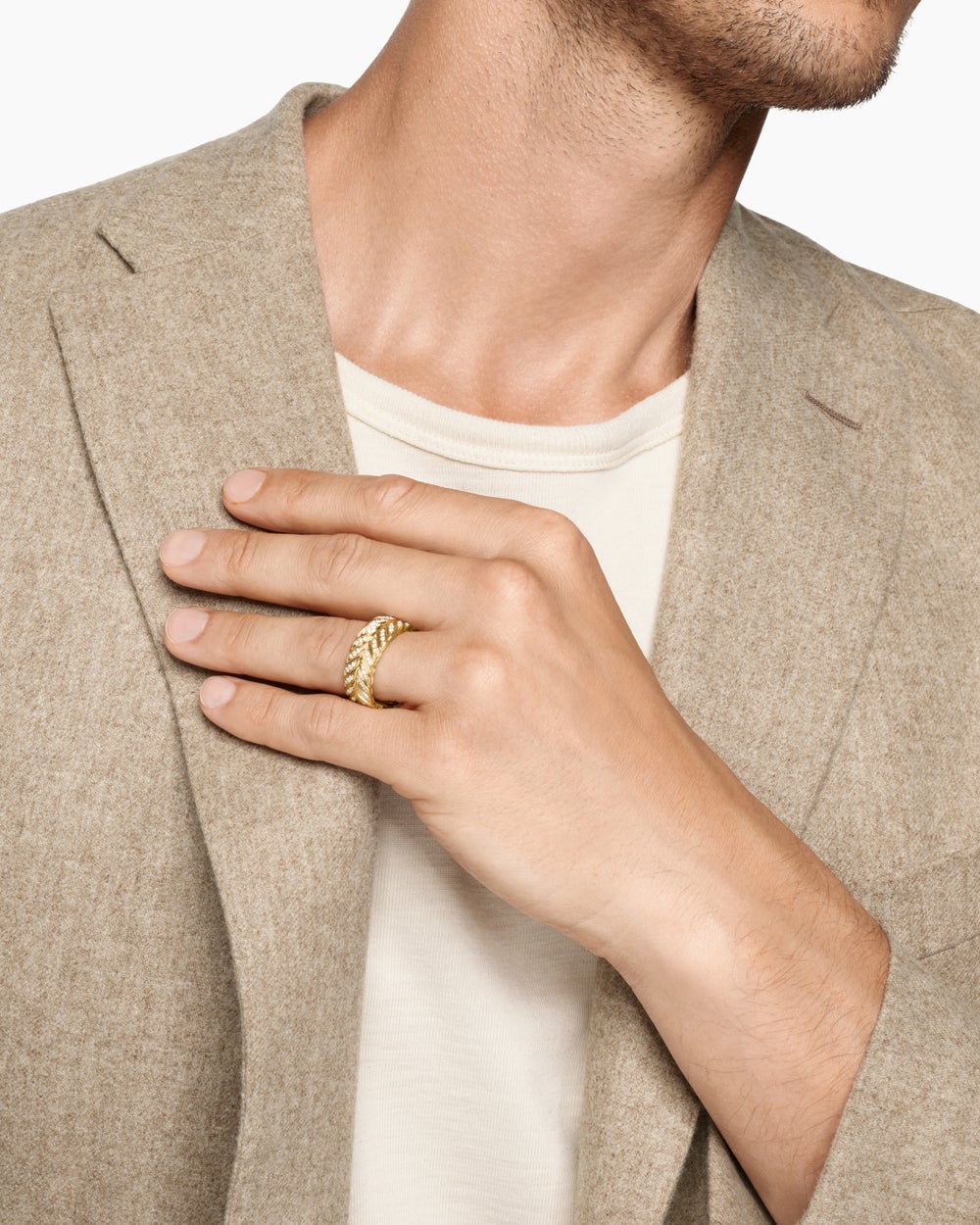 Mens Chevron Pavé Band Ring in 18ct Yellow Gold with Diamonds, 9mm