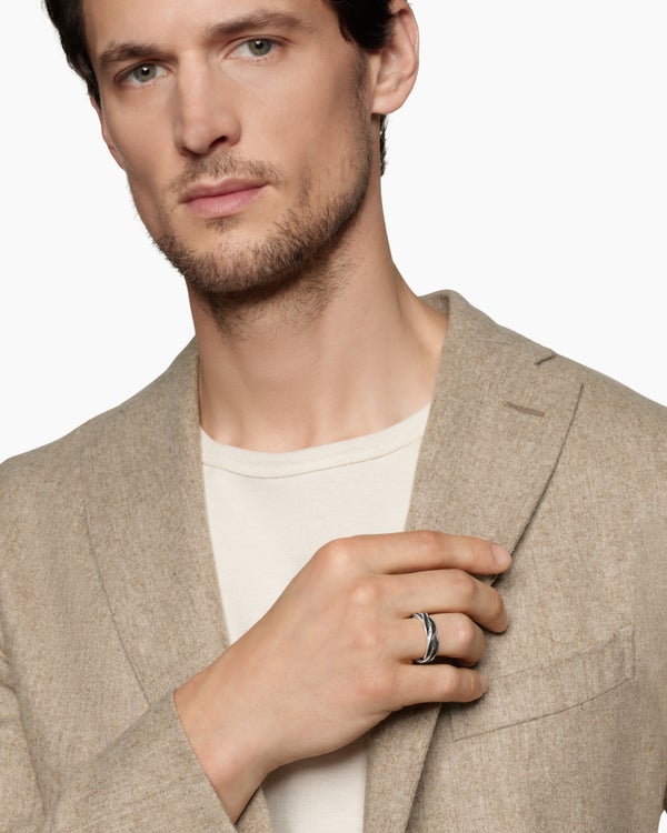 DY Helios™ Band Ring in 18K Yellow Gold with Forged Carbon, 6mm