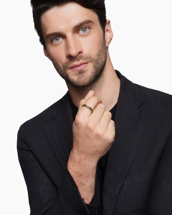 Forged Carbon Band Ring in 18K Yellow Gold with Center Diamond, 4mm