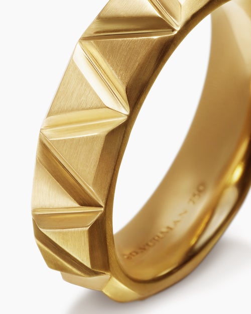Mens Faceted Triangle Band Ring in 18K Yellow Gold, 6mm