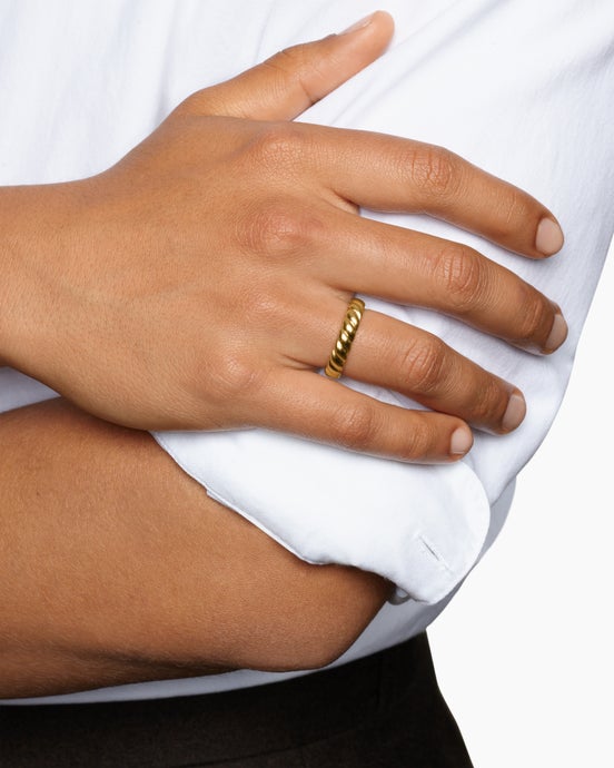 Sculpted Cable Band Ring in 18K Yellow Gold, 5mm