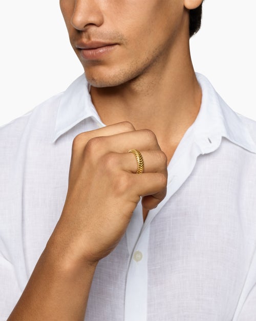 Mens Chevron Band Ring in 18K Yellow Gold, 6mm