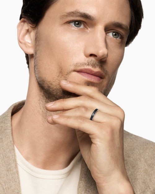 Mens Streamline® Band Ring in 18K White Gold with Forged Carbon, 4mm