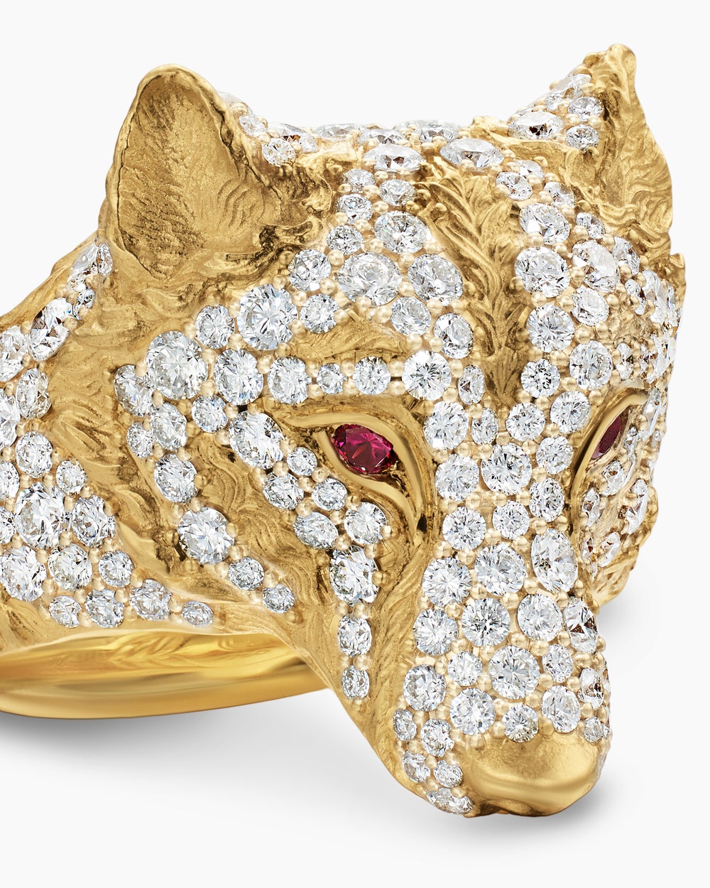Mens Petrvs Wolf Signet Ring in 18K Yellow Gold, 25mm