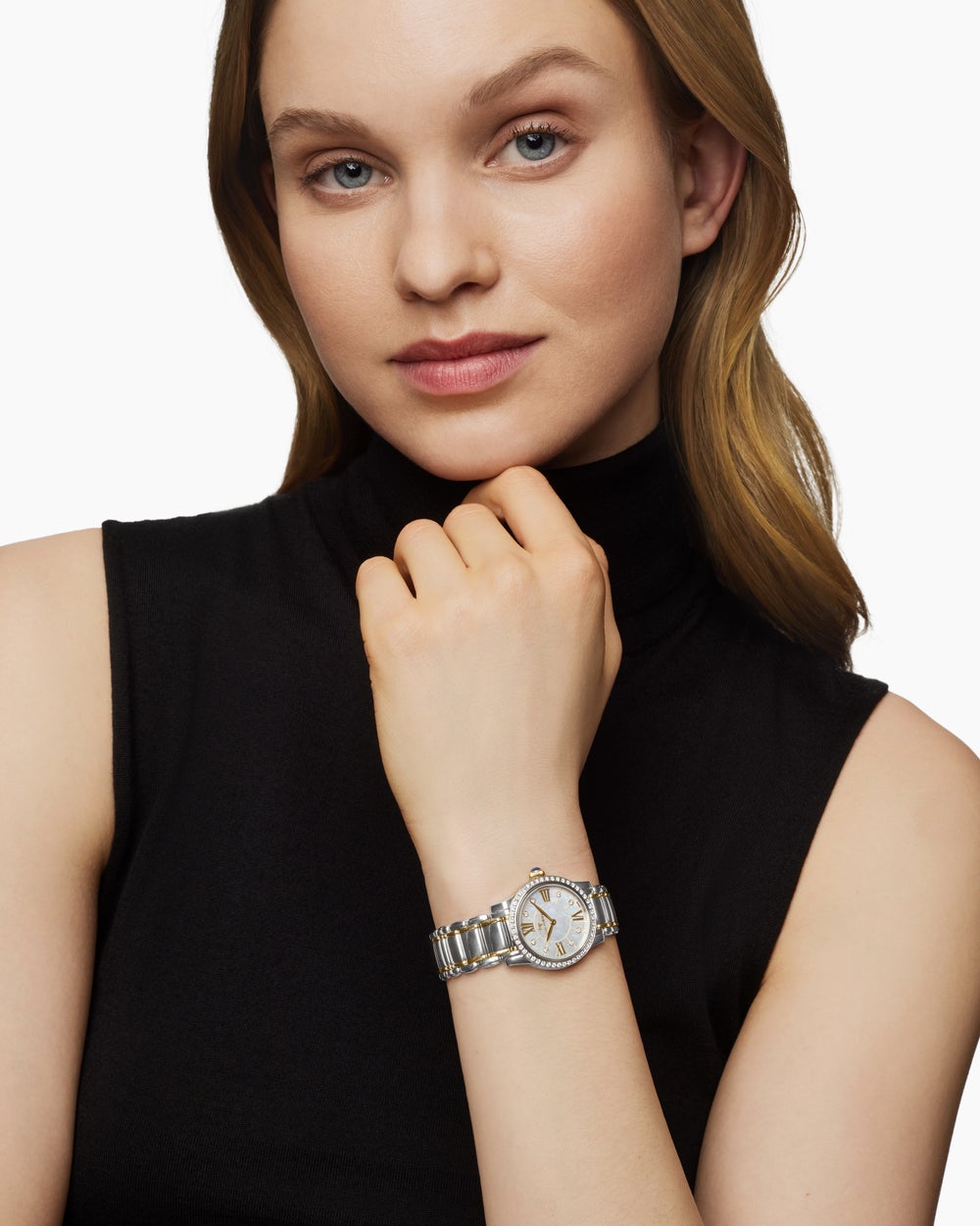 Montre à quartz classique en acier inoxydable avec or jaune 18 carats et chaton en diamants, 30 mm femme