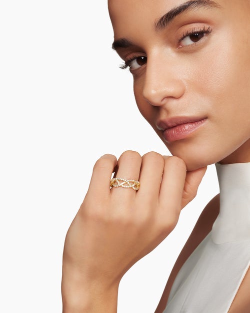 Womens Wisteria® Band Ring in 18K Yellow Gold with Diamonds, 7.3mm