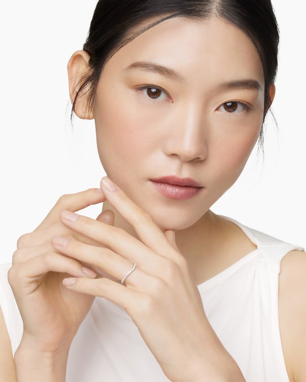 Anneau imbriqué DY Crossover® en platine avec pavé de diamants, 1,9 mm