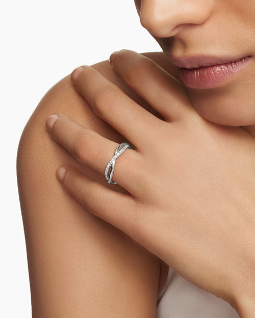 Womens DY Infinity Band Ring in Platinum with Diamonds, 4.18mm