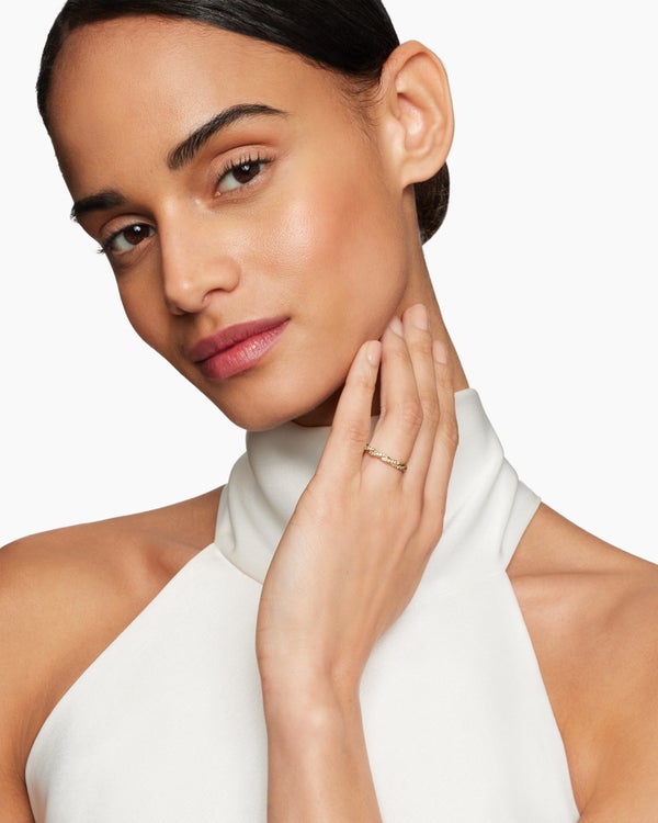 DY Wisteria® Band Ring in 18K Yellow Gold with Diamonds, 2.8mm