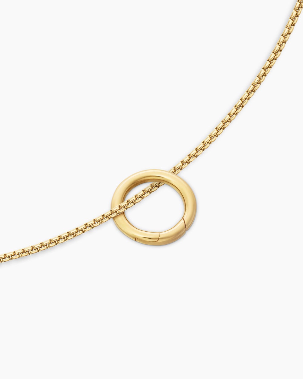 Womens Smooth Amulet Holder in 18K Yellow Gold, 12.3mm