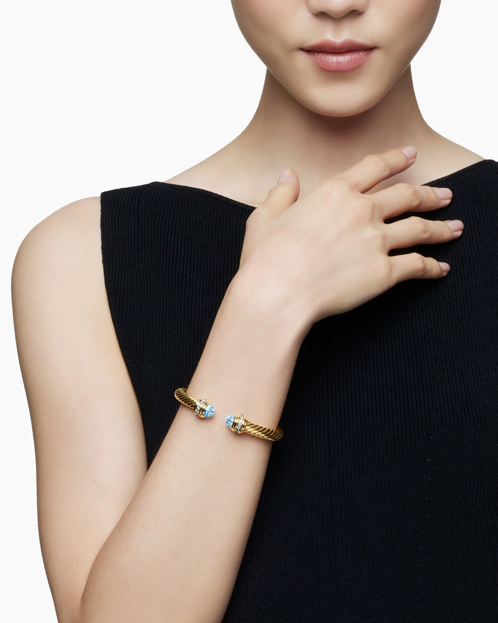 Womens Classic Cablespira Flex Bracelet in 18K Yellow Gold with Diamonds, 7mm