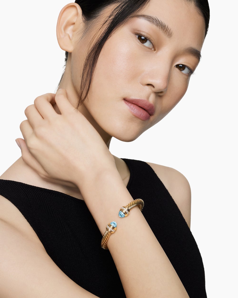 Womens Classic Cablespira Flex Bracelet in 18K Yellow Gold with Diamonds, 7mm