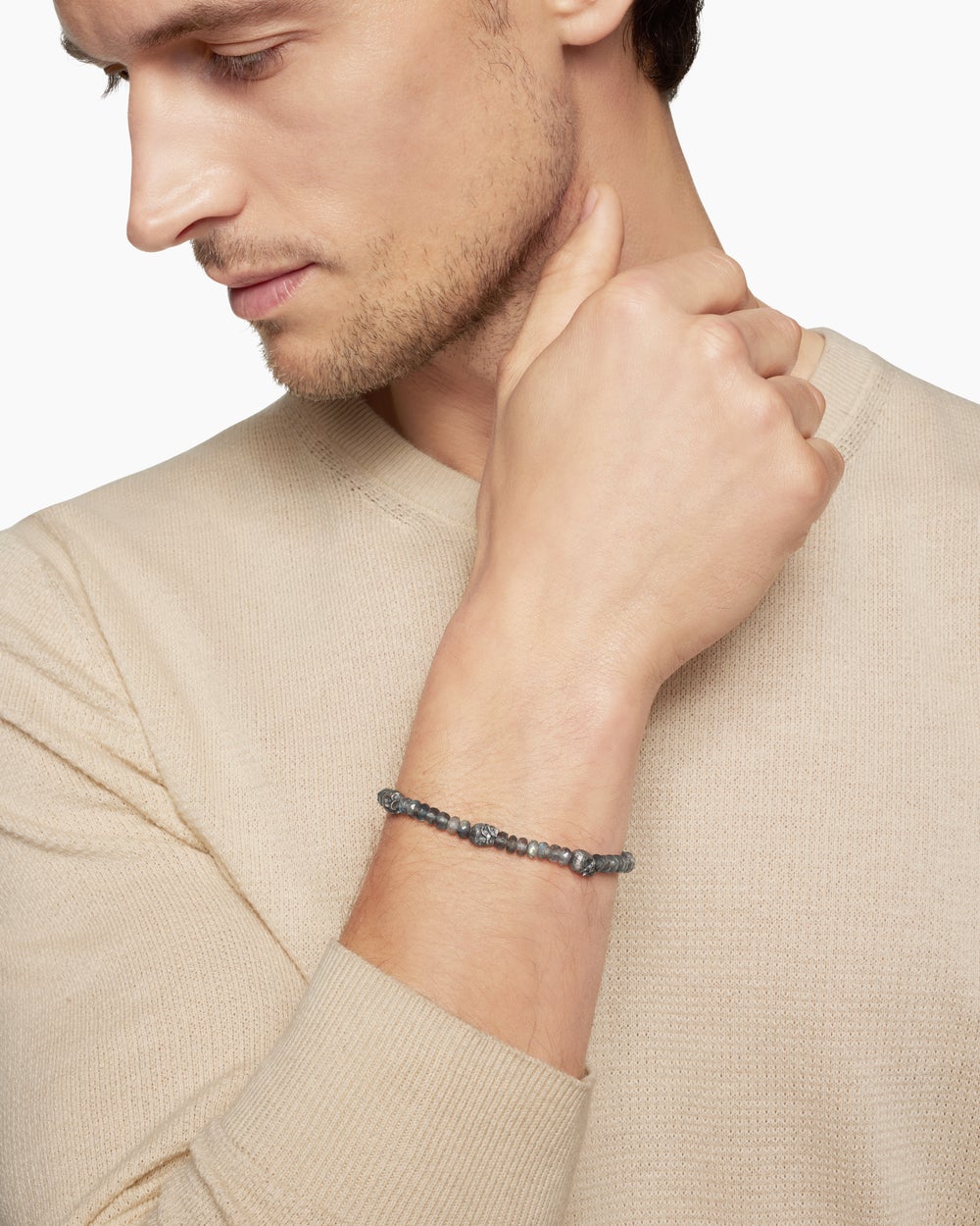Mens Memento Mori Skull Station Bracelet in Sterling Silver, 6mm