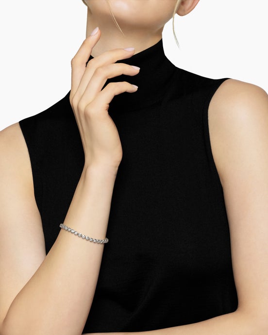 Bracelet de tennis serti en chaton en or blanc 18 carats avec diamants, 4,7 mm