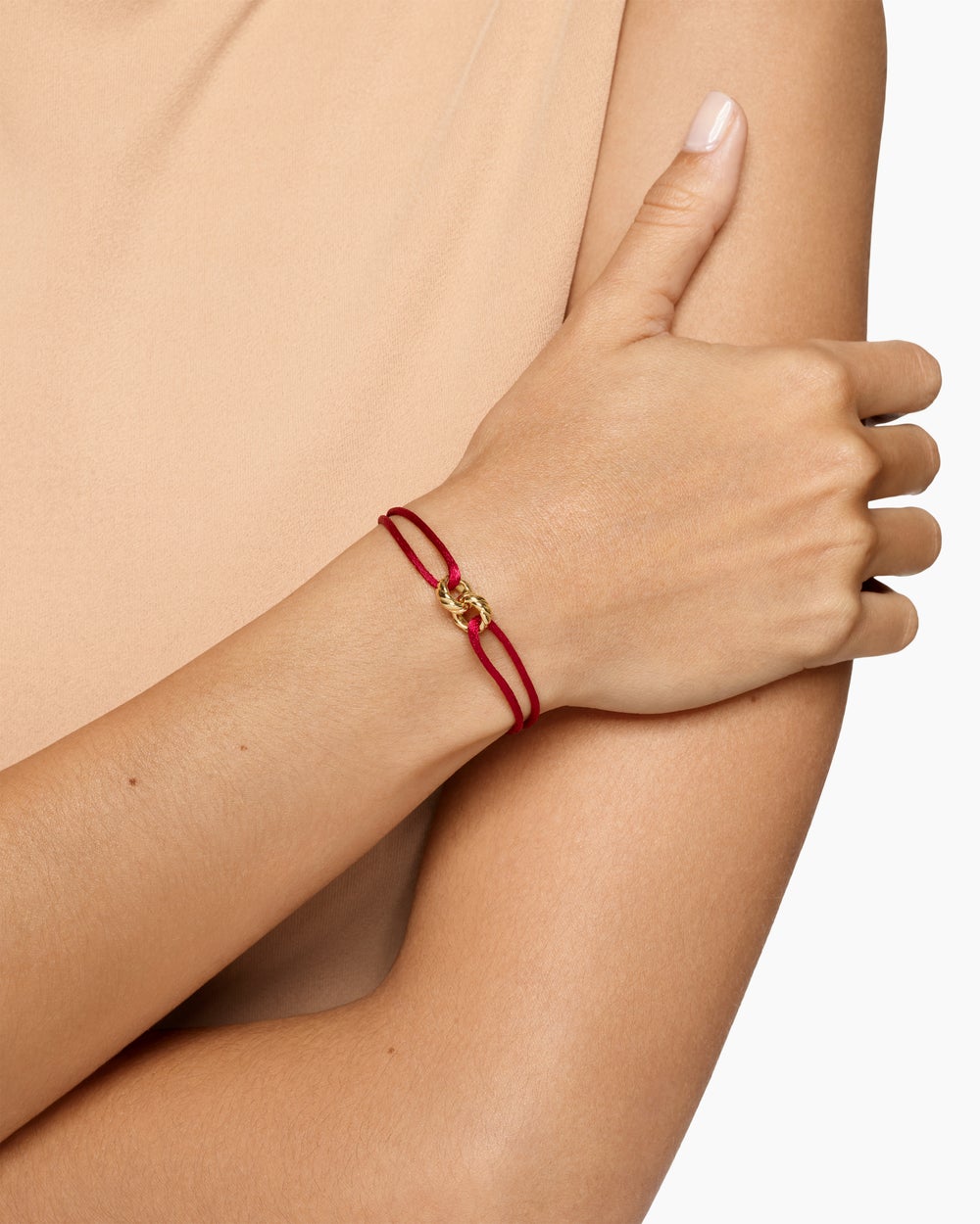 Womens Sculpted Cable Linked Cord Bracelet with 18K Yellow Gold, 8.7mm