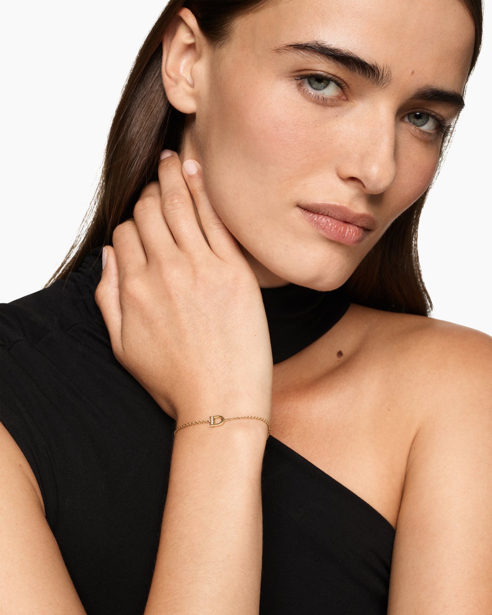 Bracelet-chaînette avec initiale Petite Pavé en or jaune 18 carats avec D en diamants femmes
