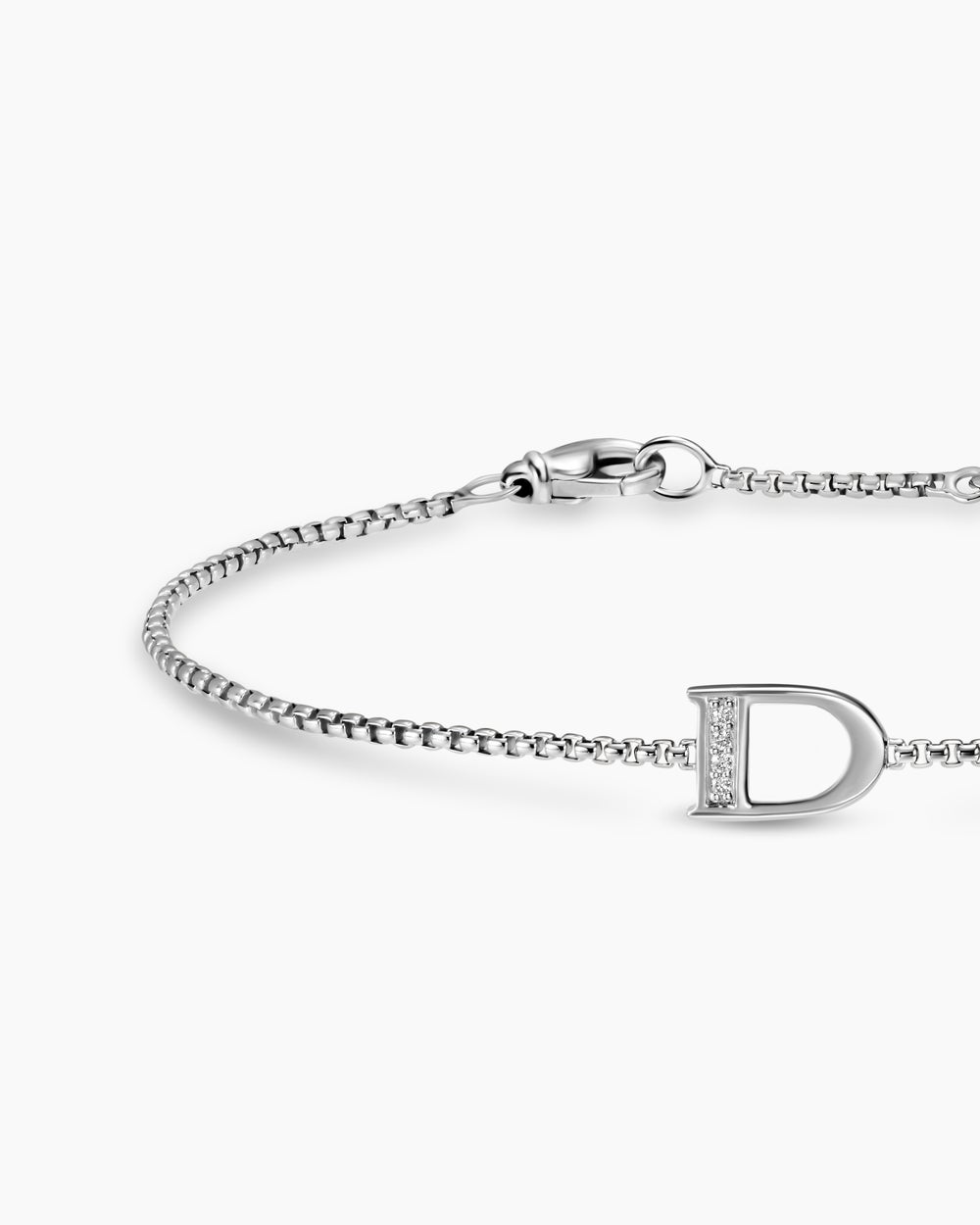 Bracelet chaîne à initiale de petite taille en argent sterling avec D formé de diamants femmes