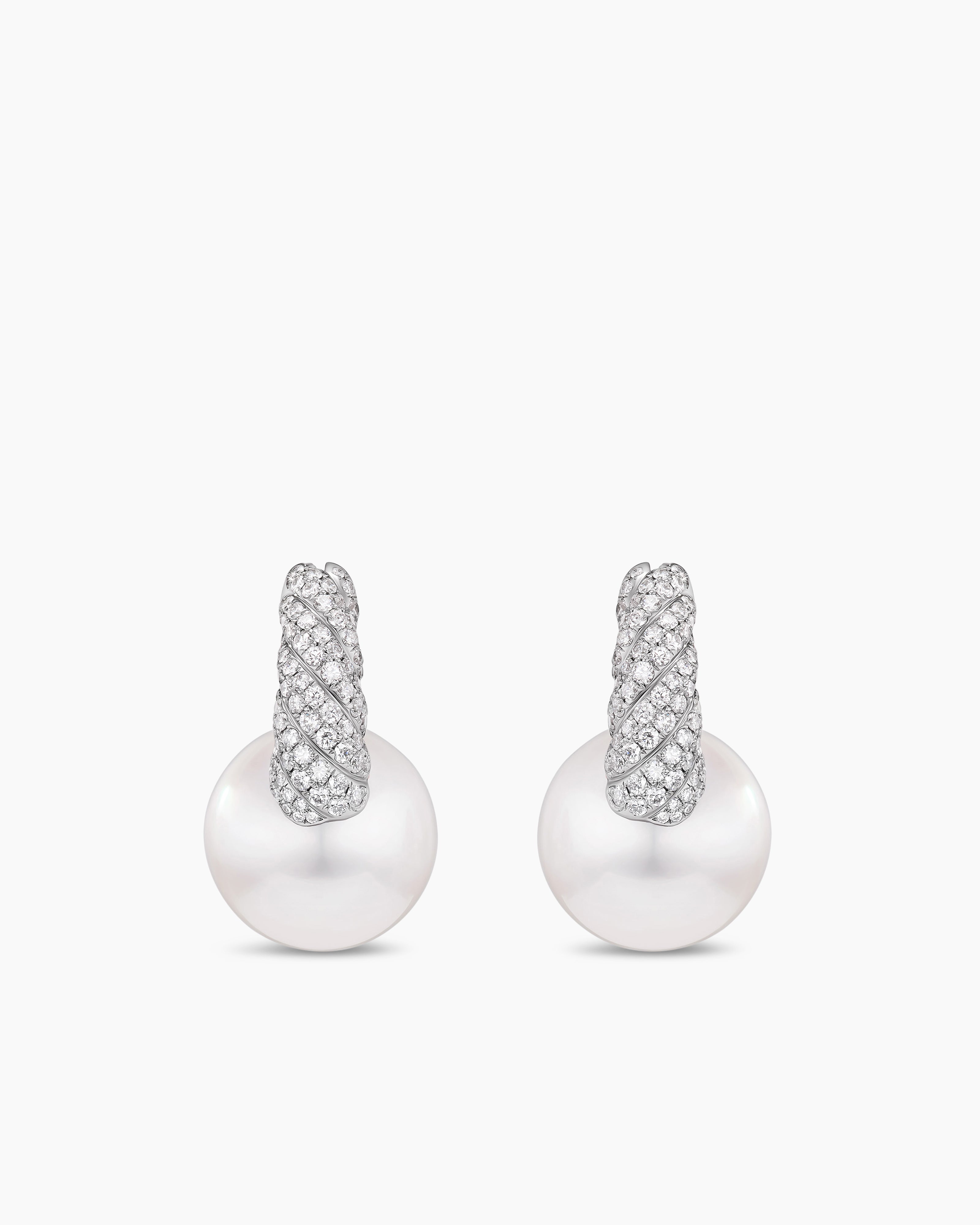 Boucles d&rsquo;oreilles Sculpted Cable Perle blanche des mers du sud DY Lumina en or blanc avec diamants femme 