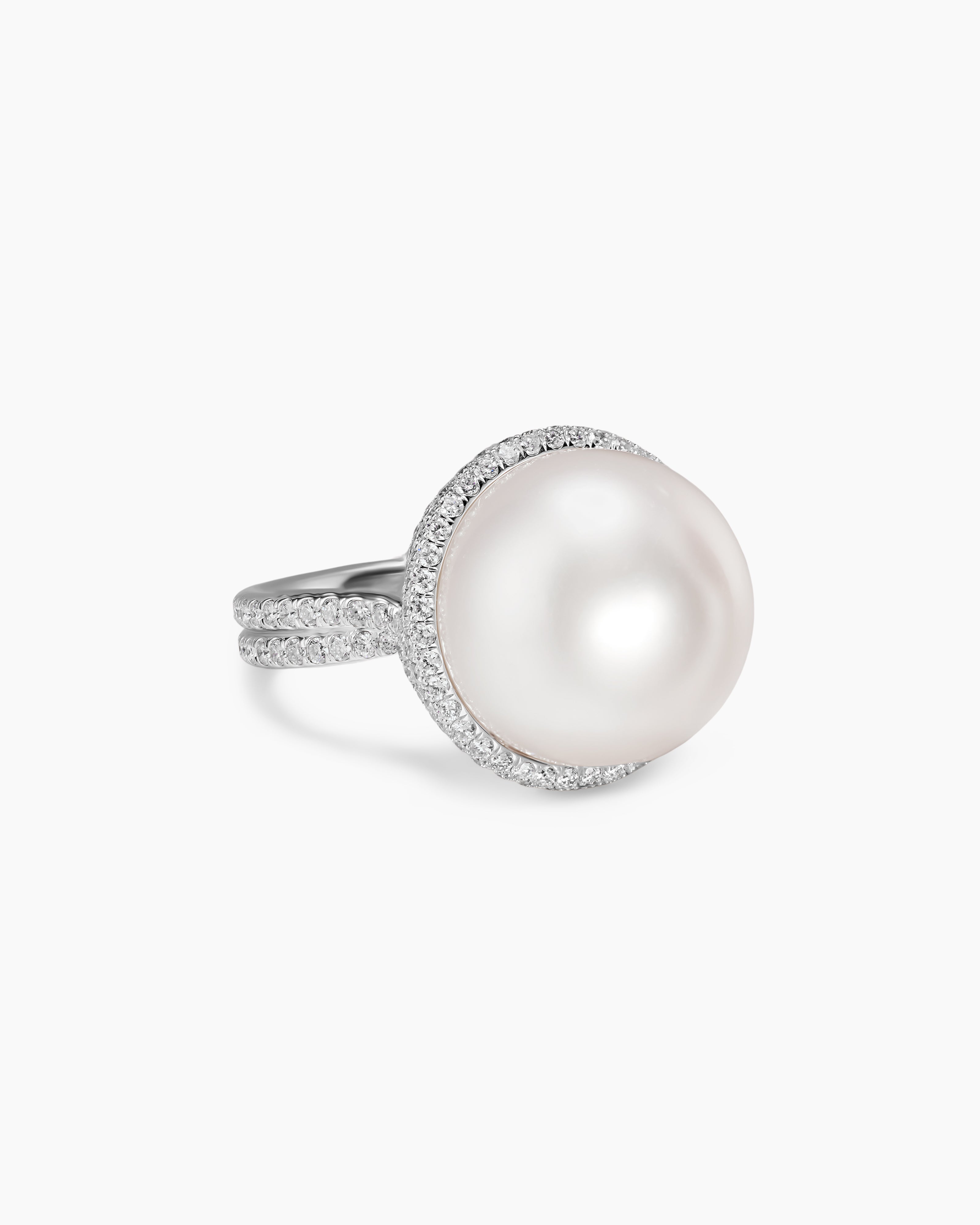 Bague Pav&eacute; Perle blanche des mers du sud Continuance DY Lumina en or blanc avec diamants femme 