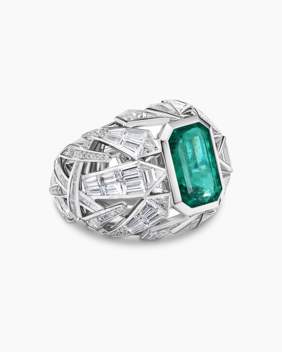 Liberty Dome Ring in White Gold with Emerald and Diamonds