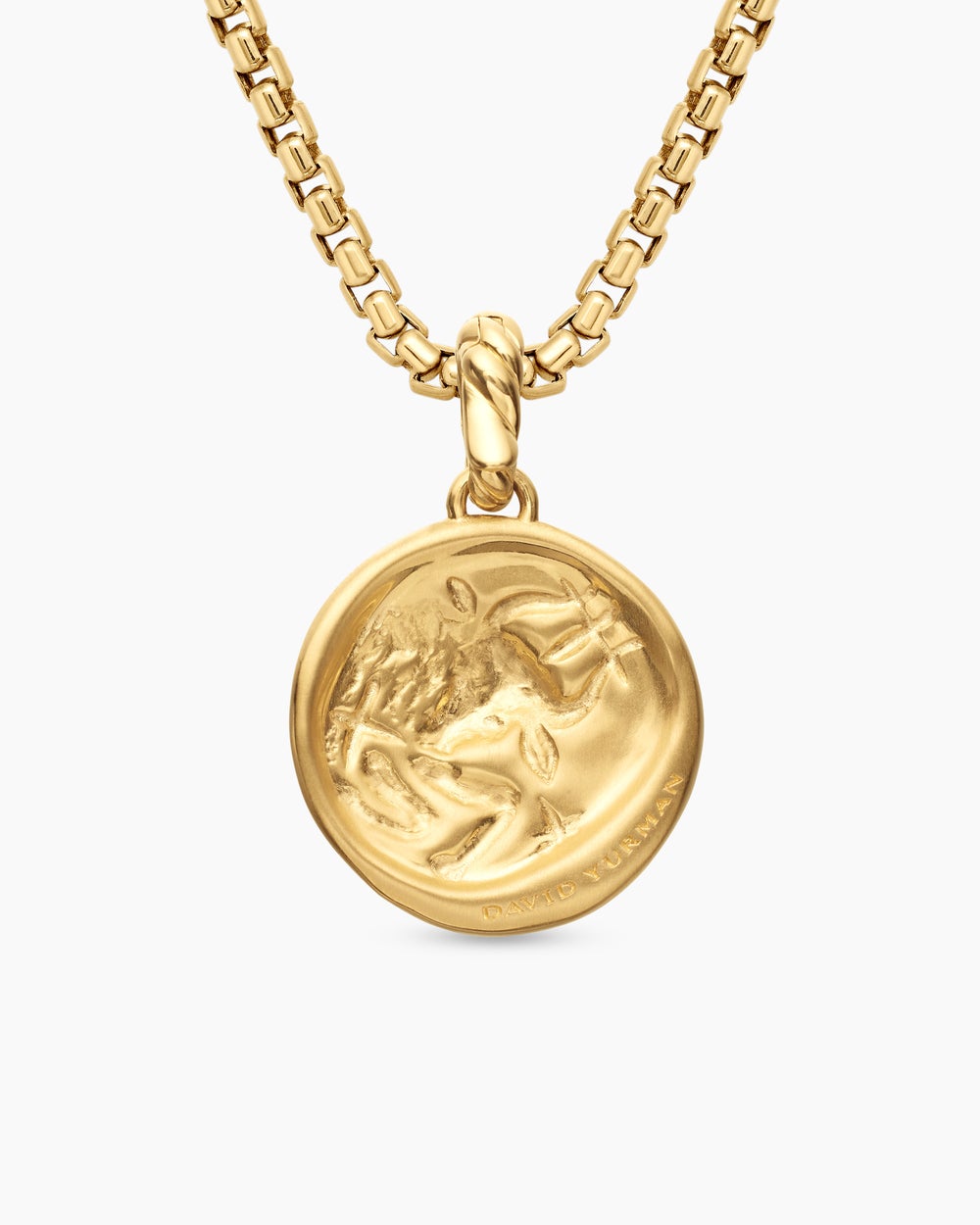 Womens Taurus Amulet in 18K Yellow Gold with Diamonds, 19mm