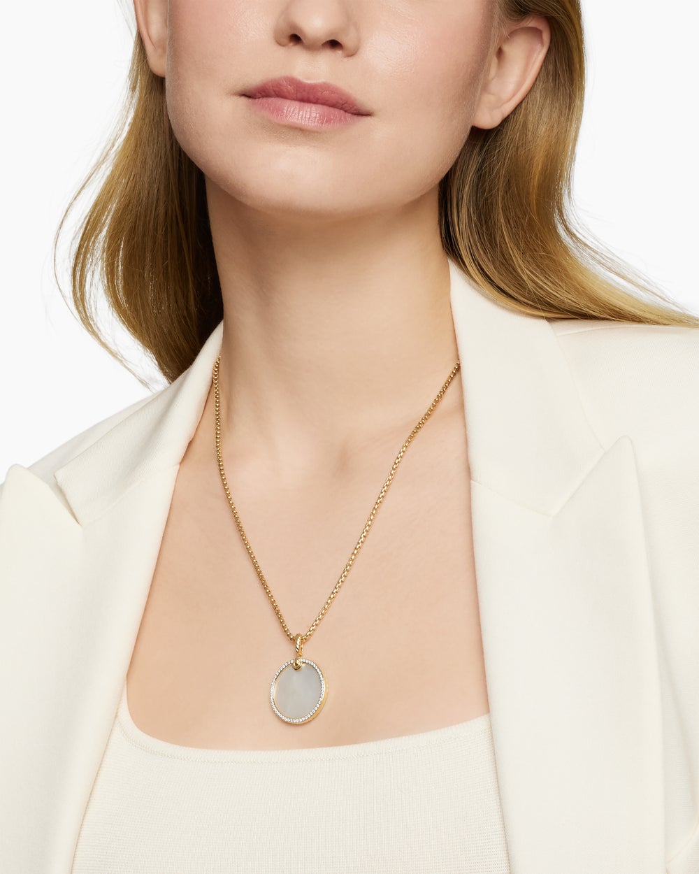 Womens DY Elements® Disc Pendant in 18K Yellow Gold with Mother of Pearl and Diamond Rim, 24mm