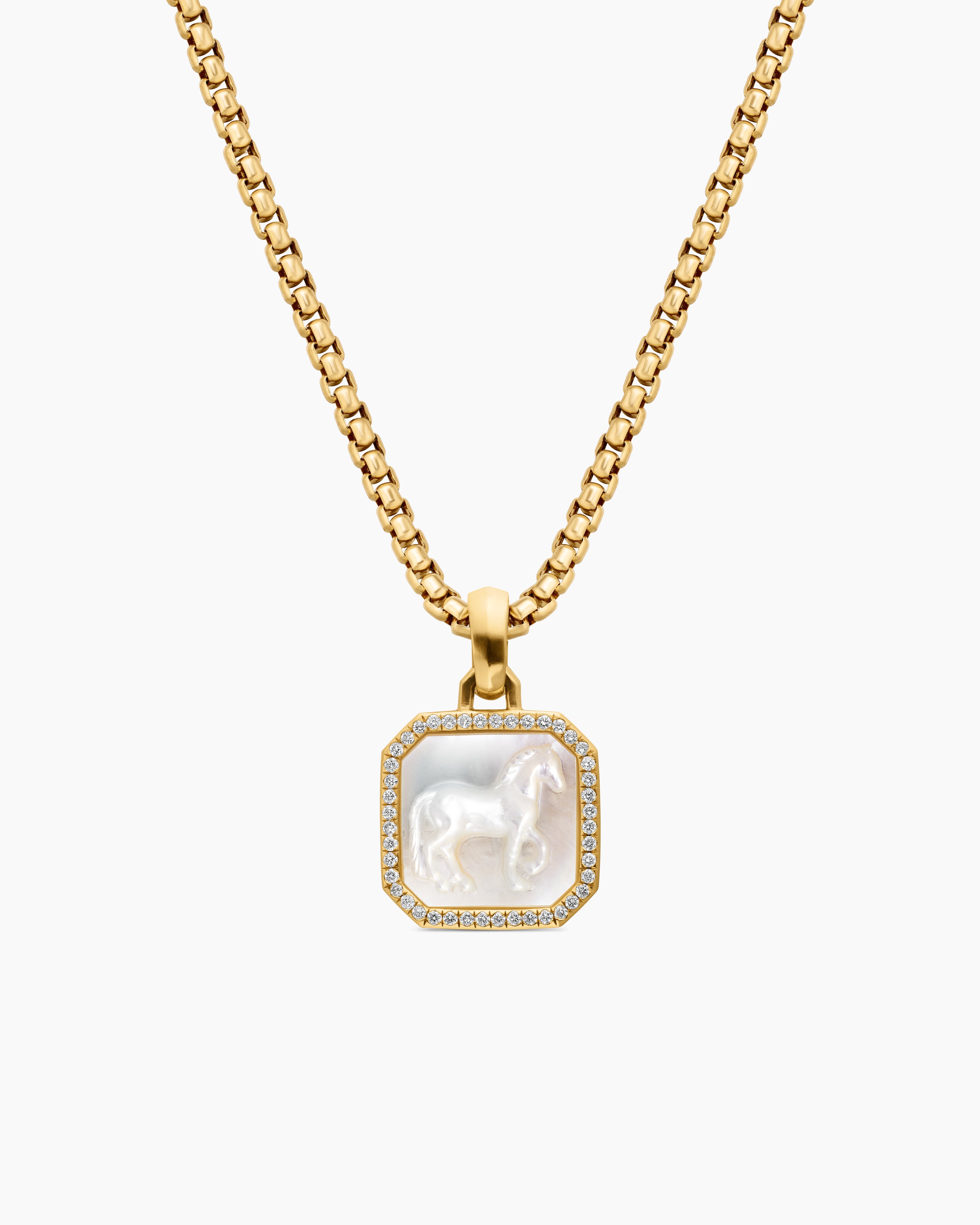 Womens Petrvs&reg; Horse Amulet in 18K Yellow Gold with Mother of Pearl and Diamonds, 16.4mm