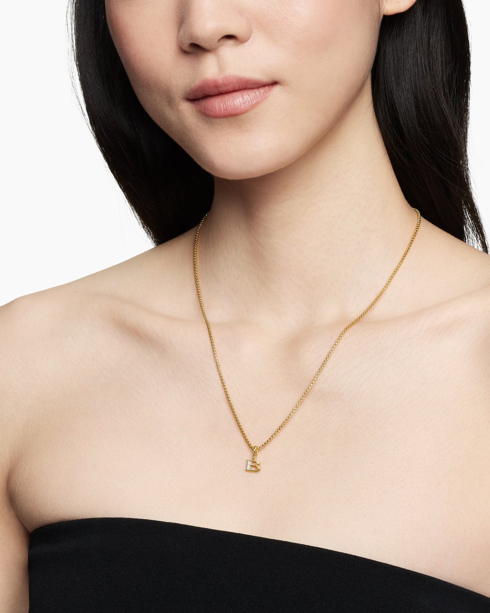 Pendentif initiale pavée en or jaune 18 carats avec B en diamant femmes