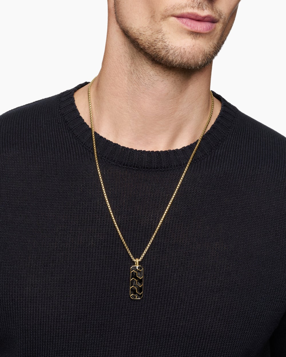 Mens Streamline® Ingot Amulet in 18K Yellow Gold with Forged Carbon, 43mm