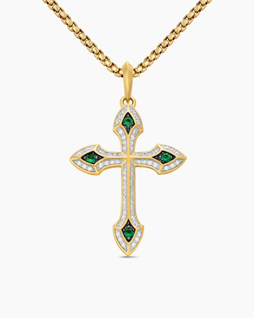 Amulette croix Gothic en or jaune 18 carats avec diamants et émeraudes, 36,5 mm