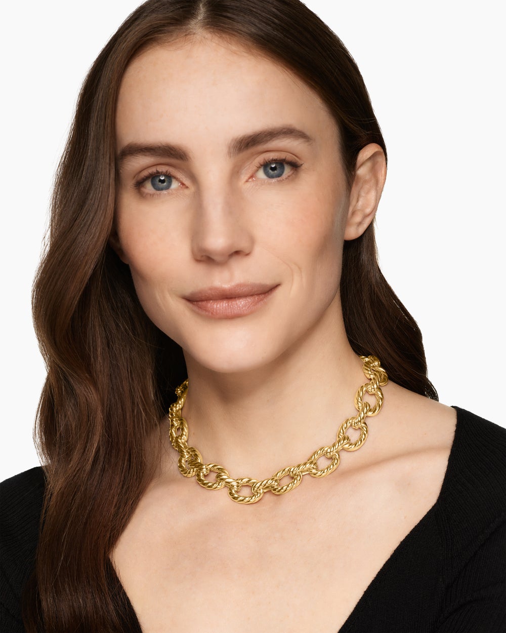 Womens Sculpted Cable Oval Link Necklace in 18K Yellow Gold, 18mm
