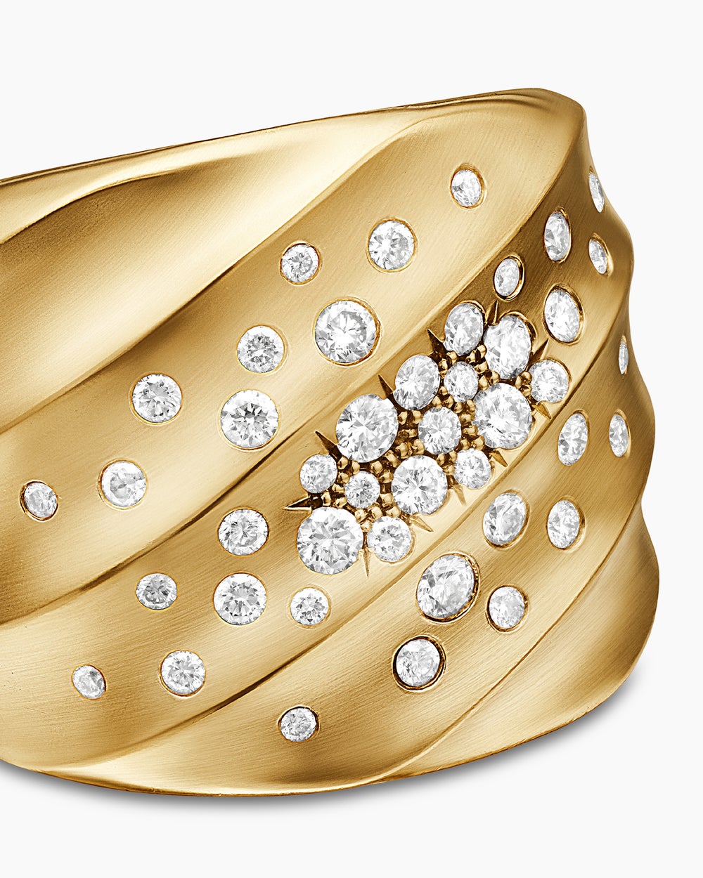 Womens Cable Edge Saddle Ring in 18ct Yellow Gold with Diamonds, 18.8mm