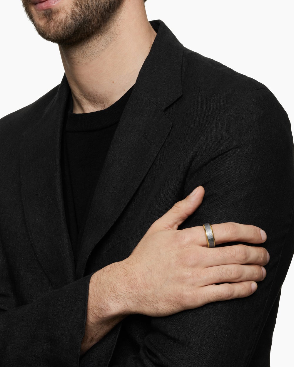 Mens Beveled Band Ring in 18K Yellow Gold, 8.5mm