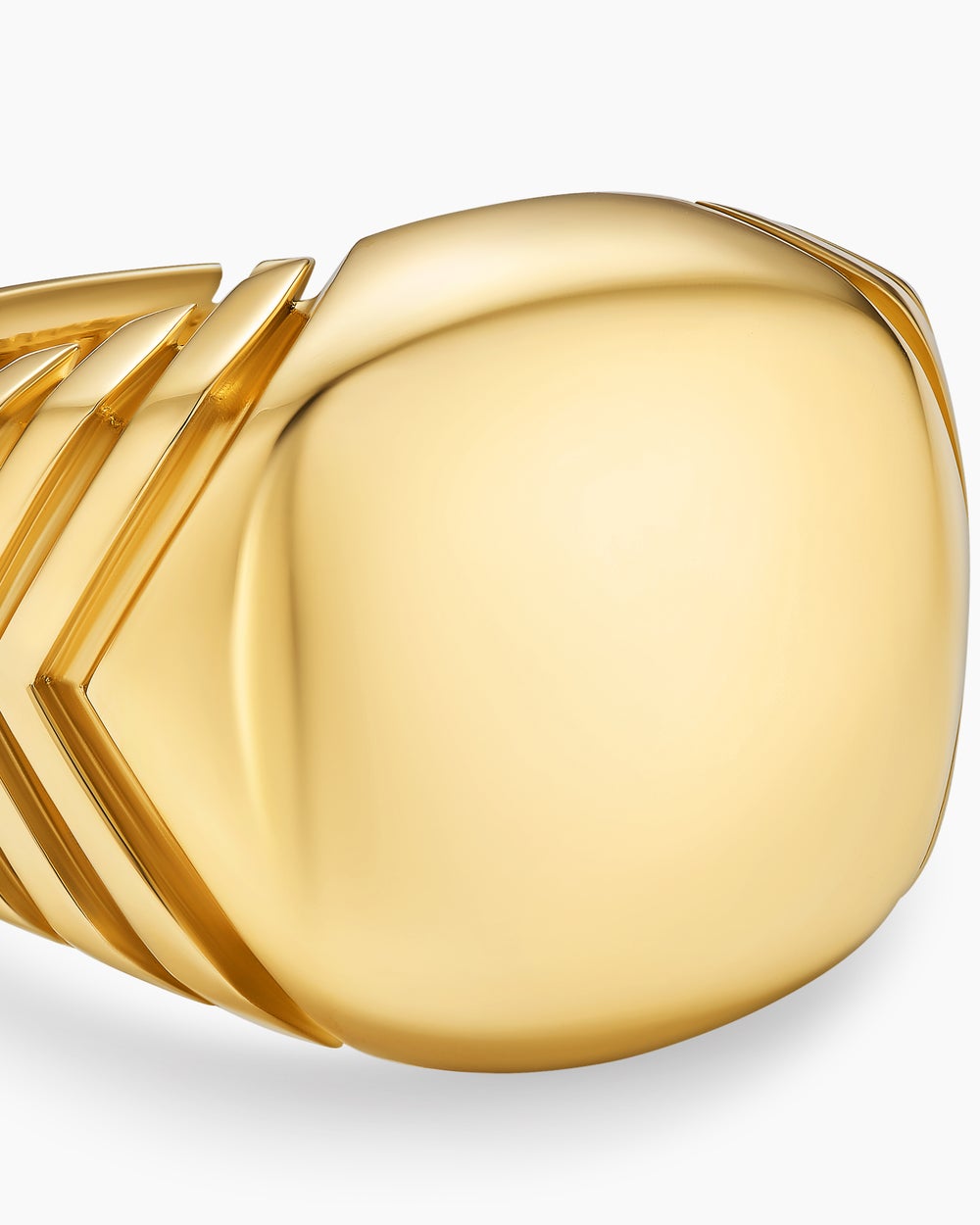 Mens Chevron Signet Ring in 18K Yellow Gold, 18mm