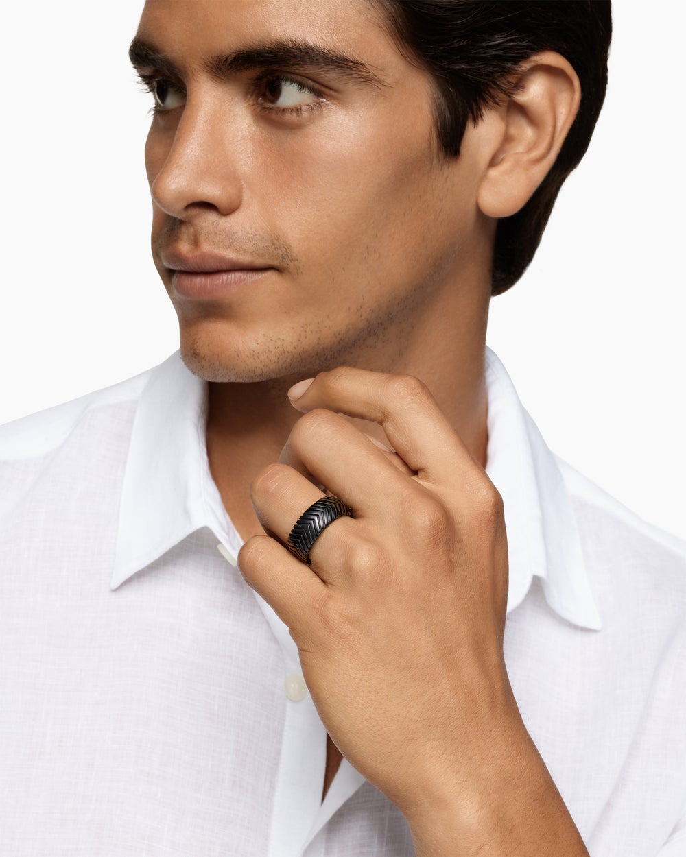 Mens Chevron Band Ring in Black Titanium, 10mm