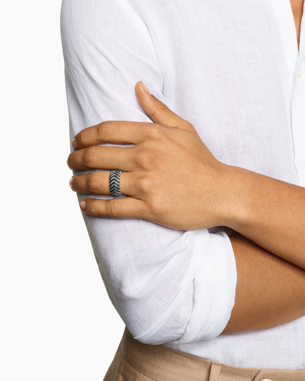 Mens Chevron Band Ring in Sterling Silver, 10mm