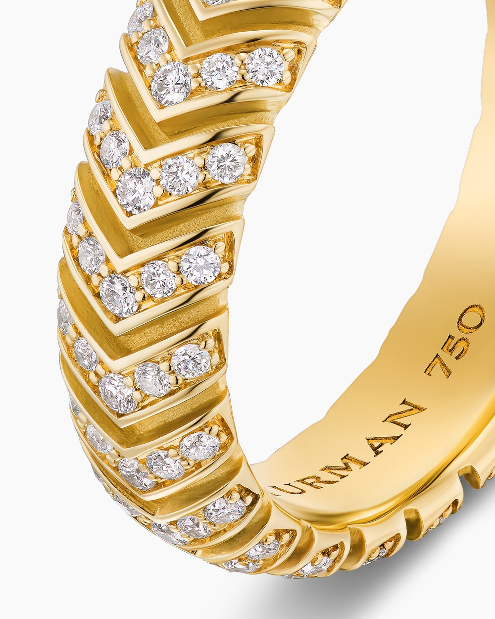 Mens Chevron Band Ring in 18K Yellow Gold, 6mm